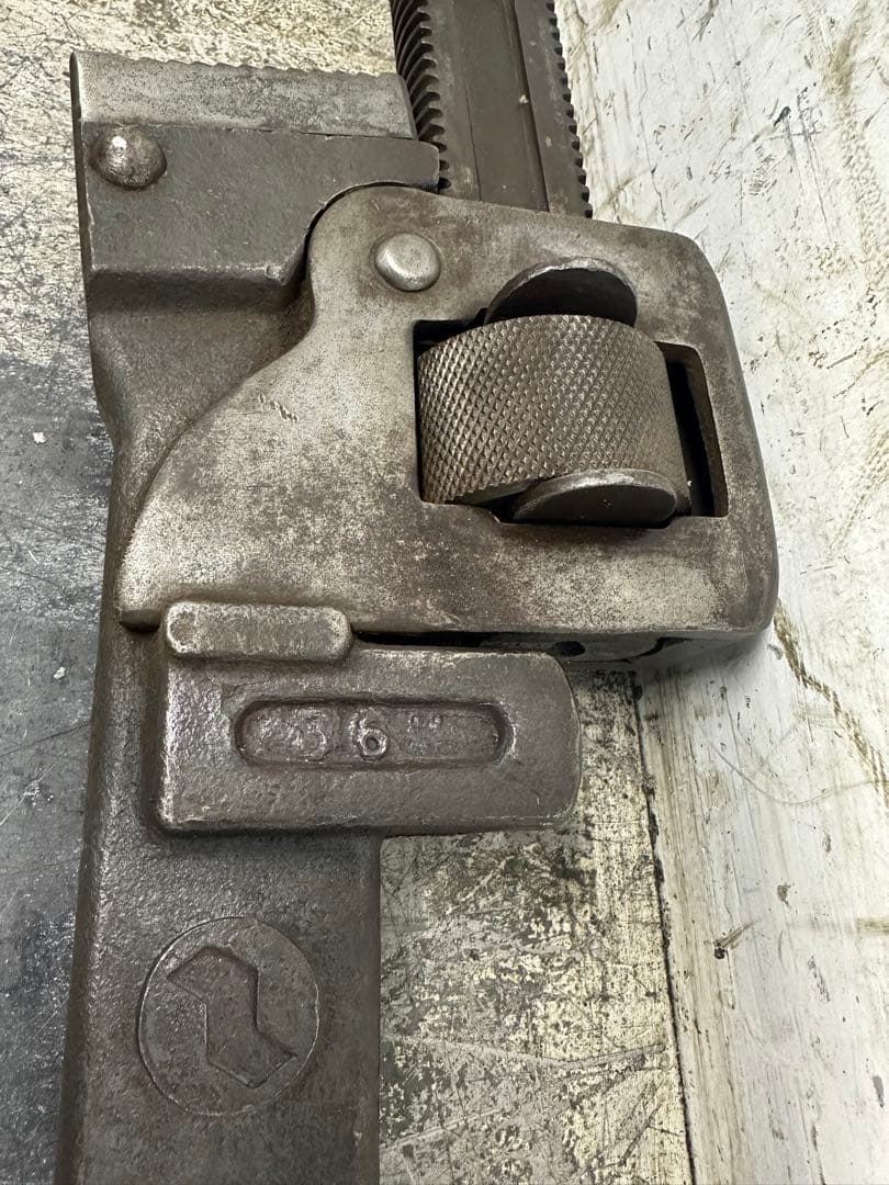 工芸品 VINTAGE 36 Inch PIPE WRENCH NAKANIPPON