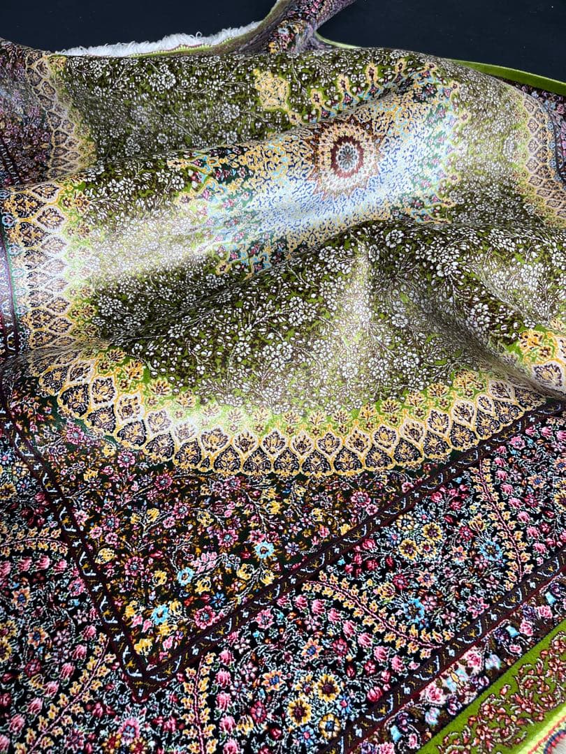 最高級 ペルシャ絨毯シルク イラン クム産 約225万ノット101×150cm