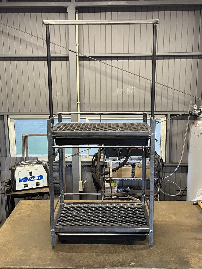 1台限定　早い者勝ち　塗装前完成品　アイアン植物棚　黒塗装後発送