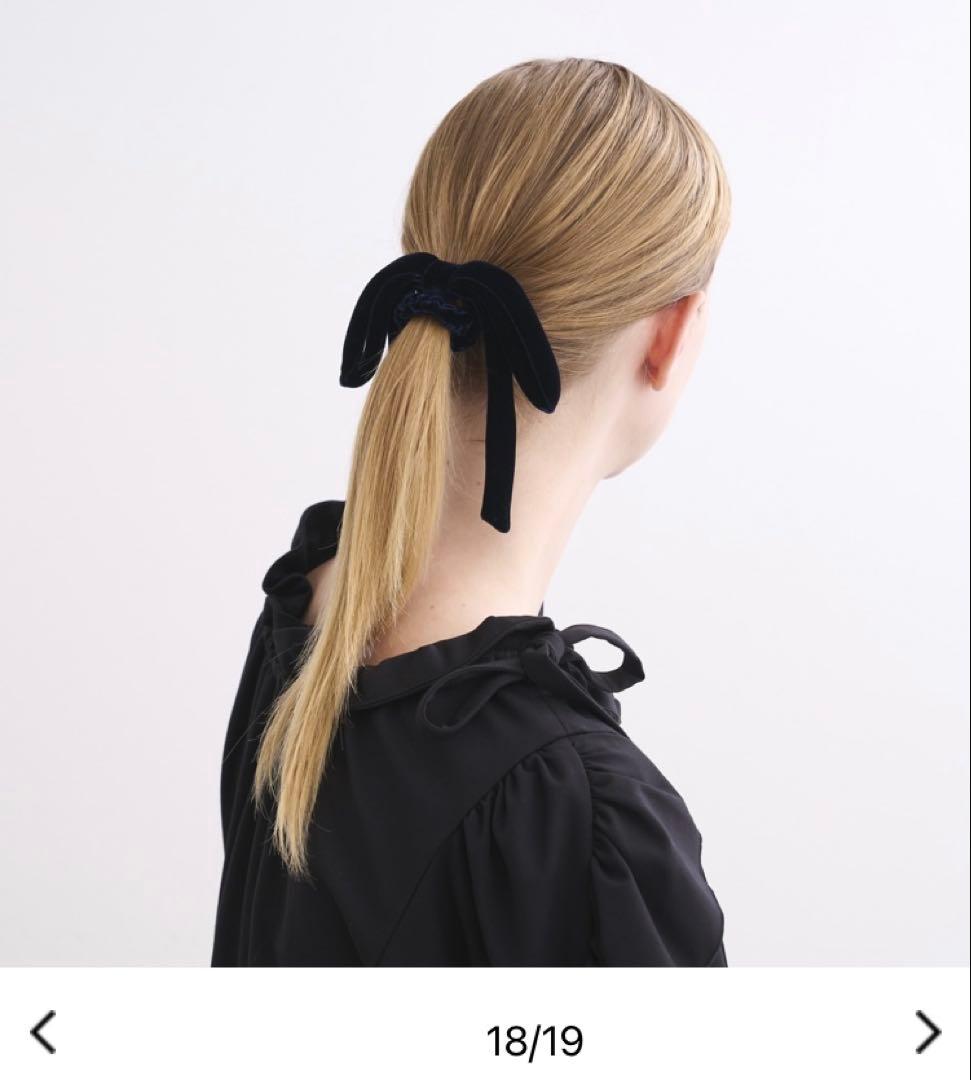 【ほぼ未使用】アレクサンドルドゥパリ　ベロアリボンポニー　ネイビー