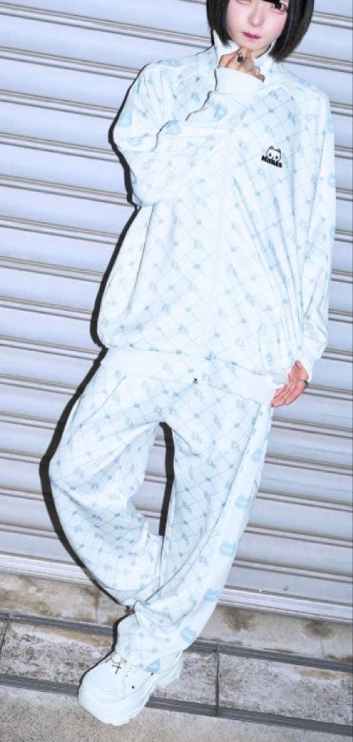 モノグラムネ申おジャ新品同様　おまけでバニティーショルダーお付けします