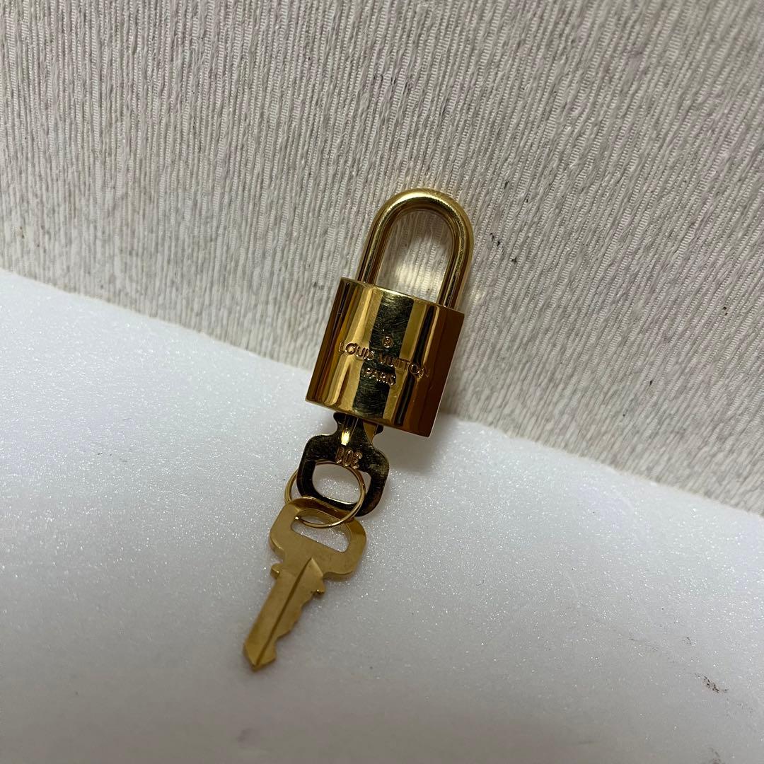 ルイヴィトン 南京錠 カデナ パドロック　301