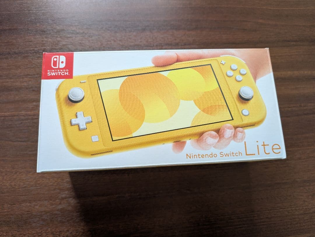 Nintendo Switch Lite イエロー 箱付き SDカード+ケース