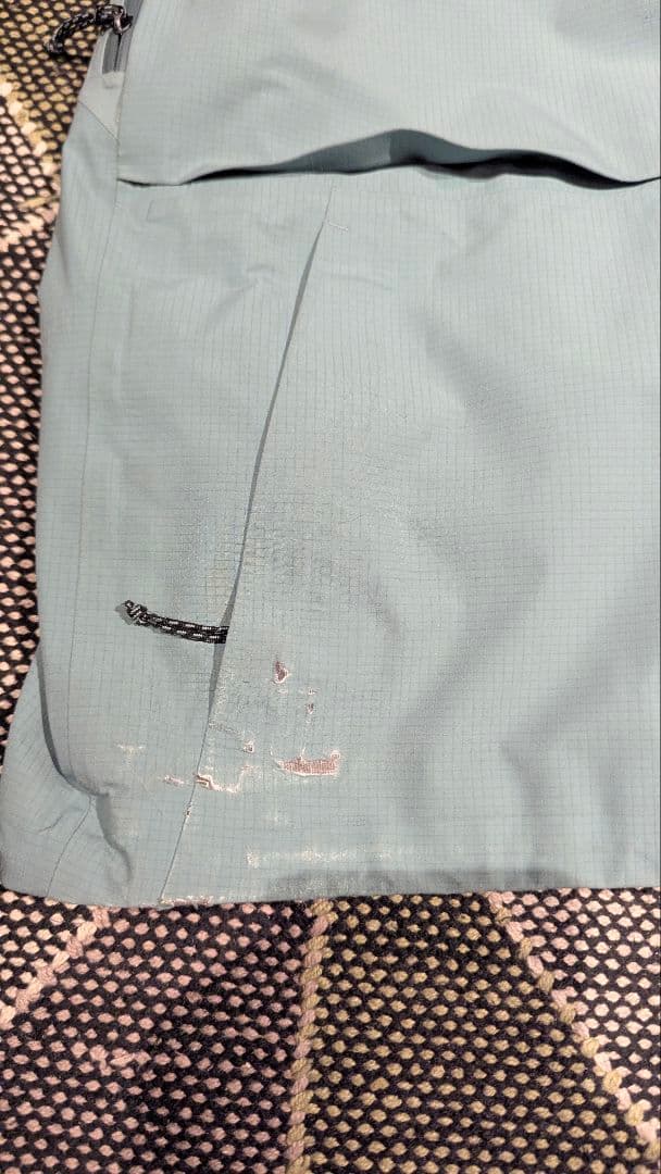 スノーボードウェア 上下セット　 BURTON ak ジャケットL パンツM