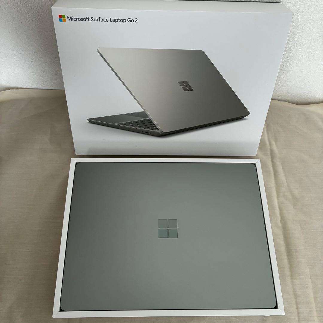Microsoft Surface Laptop Go 2 本体　電源アダプター