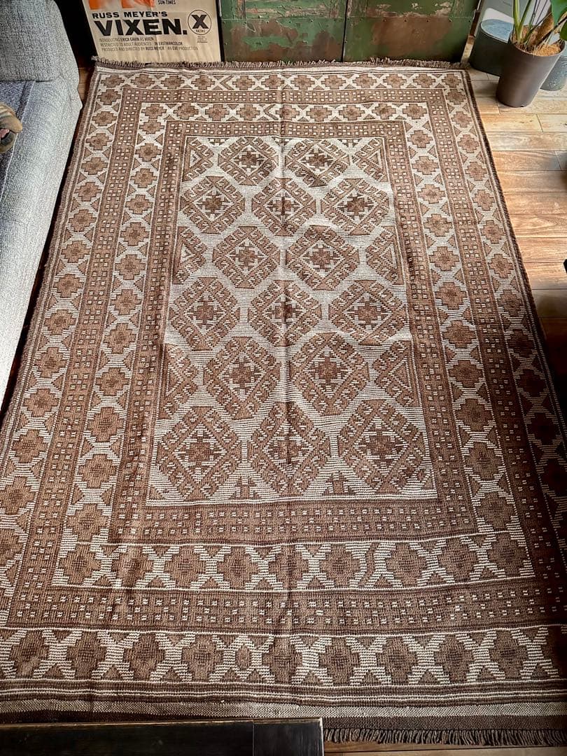 トライバルラグ　ヴィンテージラグ　アフガンラグ　タイマニ　バルーチ　プリミティブ