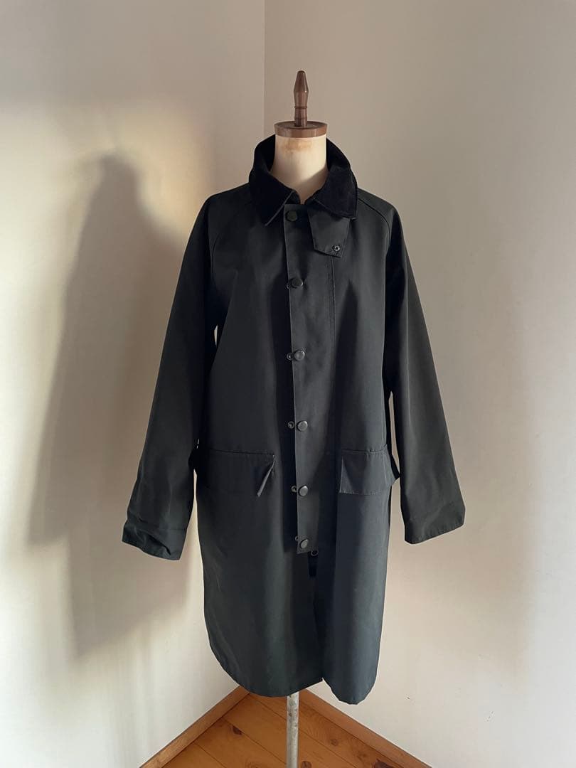 メンズ　バブアー　正規品　ブルガリア製ハーフコート　ブラック　フード取り外し可