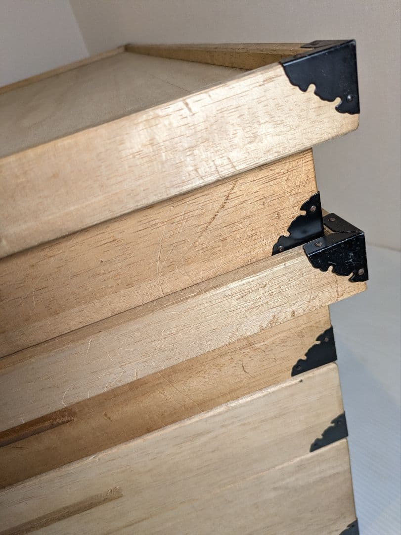 桐箱　桐箪笥　衣装ケース　4段