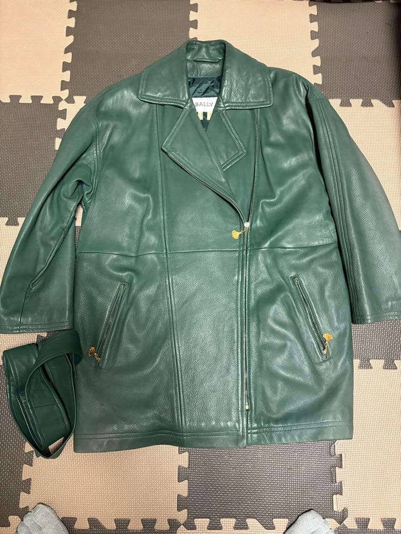 BALLY グリーン　カーキ　 レザー ロングコート ベルト付き