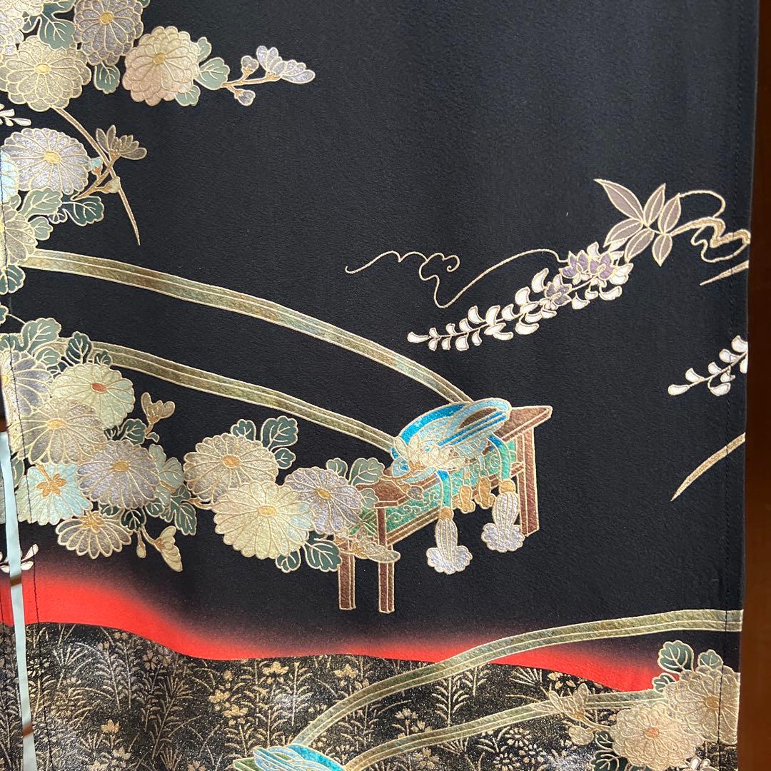 華やかな花柄の黒いのれん　横〜129–丈〜122!