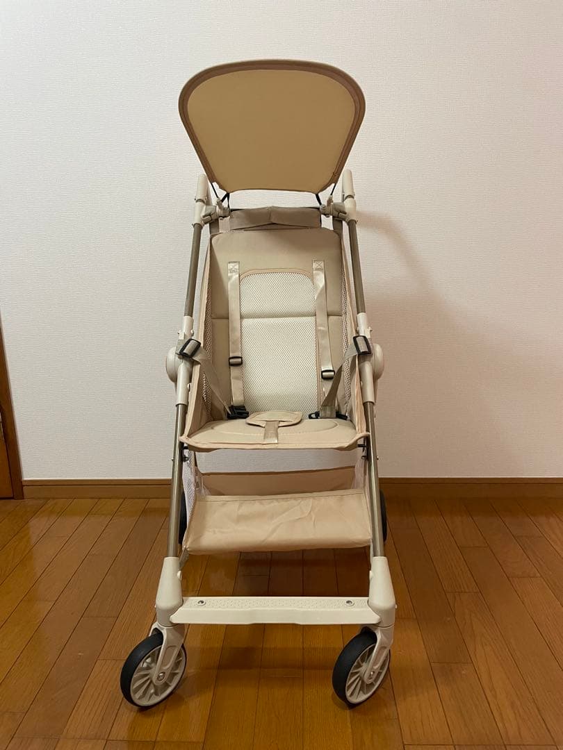 軽量ベビーカー ベージュ 4.7kg 耐荷重40kg バギー　コンパクト