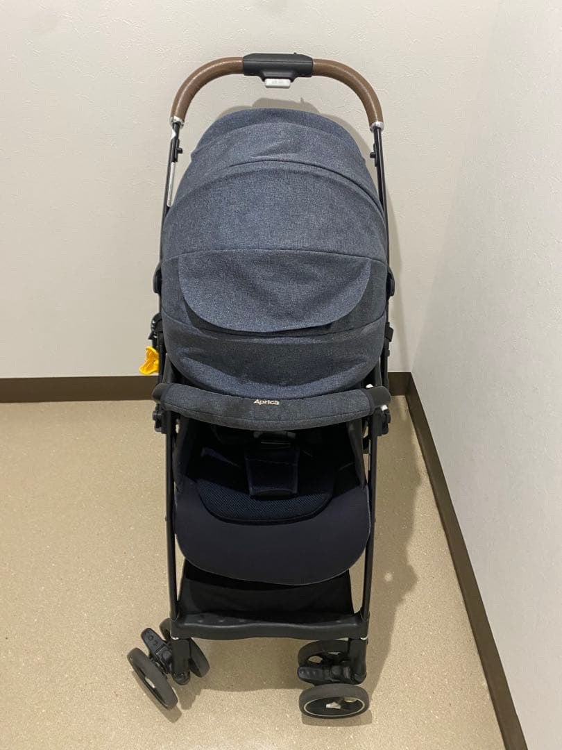 Aprica アップリカ ラクーナクッション フリー ベビーカー