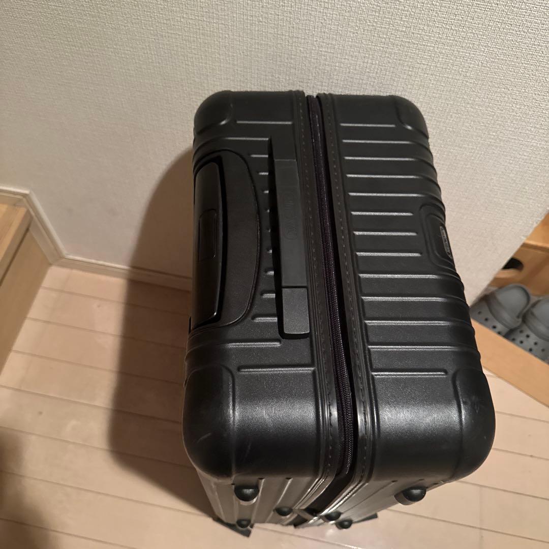 リモワ　キャリーケース　64l ? e-tag