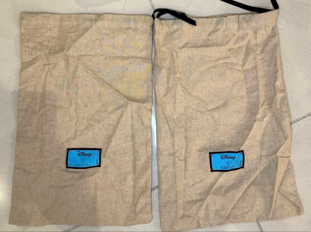 GUCCI スニーカー 女性 ディズニーコラボ 袋付き 替え紐付き クリーム色