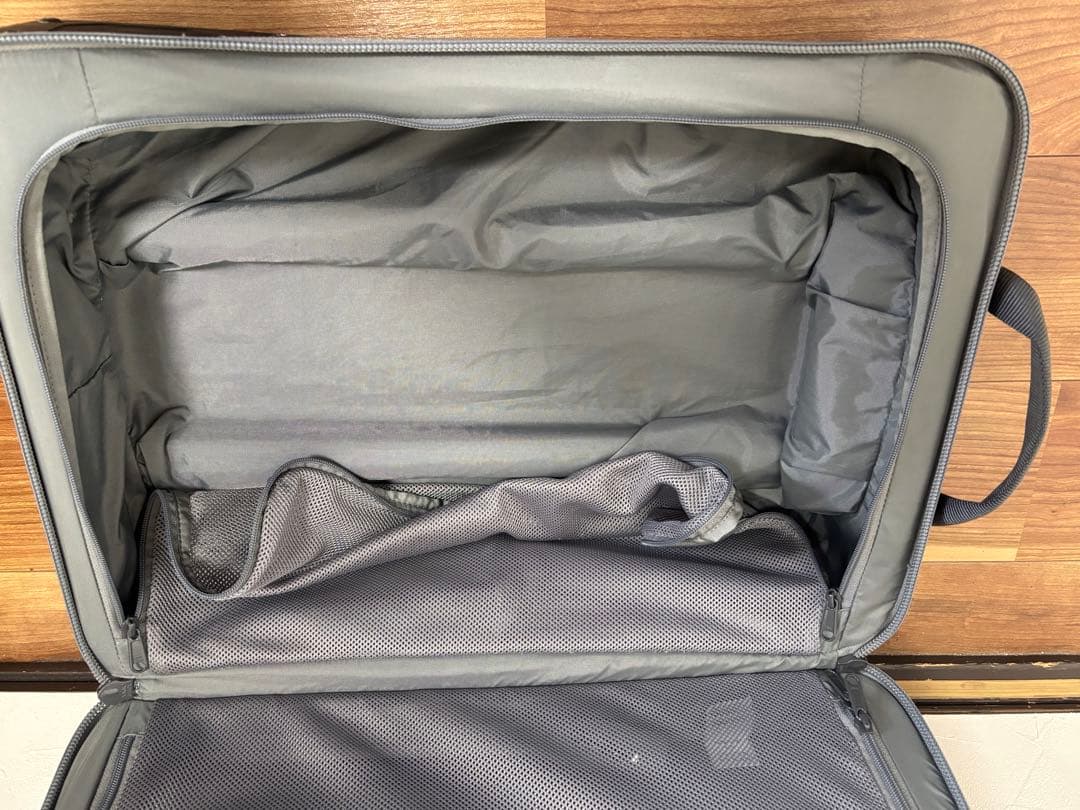 【YK様】THE NORTH FACE シャトルローラーキャリーケース グレー