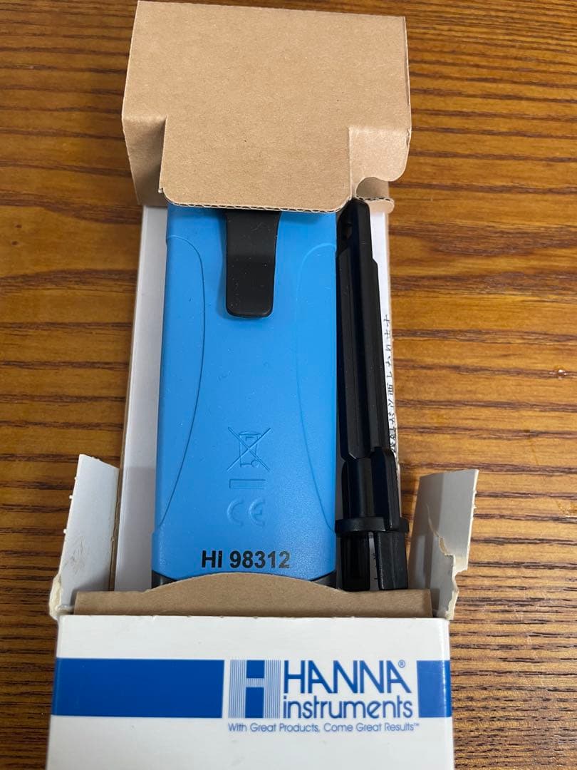 ハンナ・インスツルメンツ 日常防水型導電率計 DiST6 HI 98312N