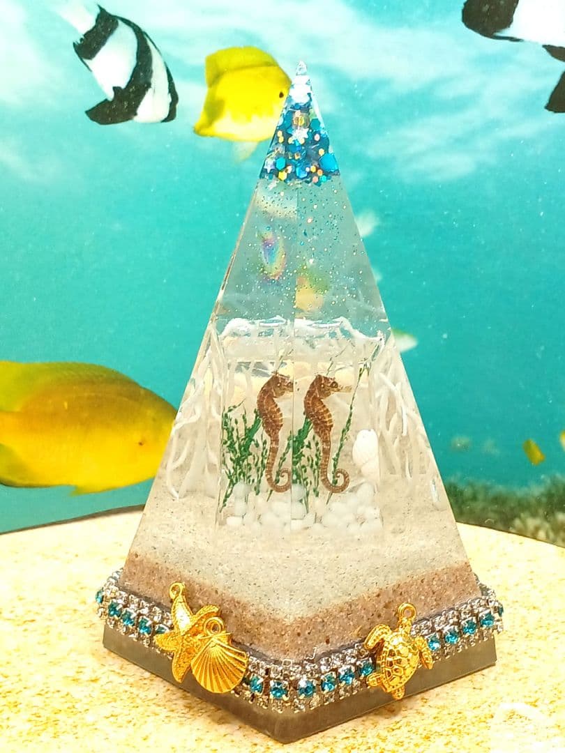 乾燥タツノオトシゴ⭐️五角錐ピラミッドオルゴナイト⭐️願い事・幸運を呼びたい