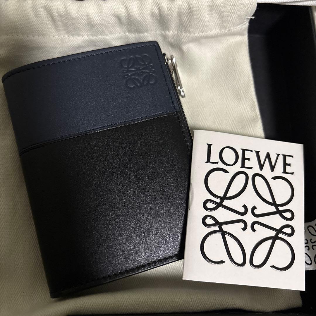 LOEWE スリム コンパクトウォレット（シャイニーカーフ）　ロエベ