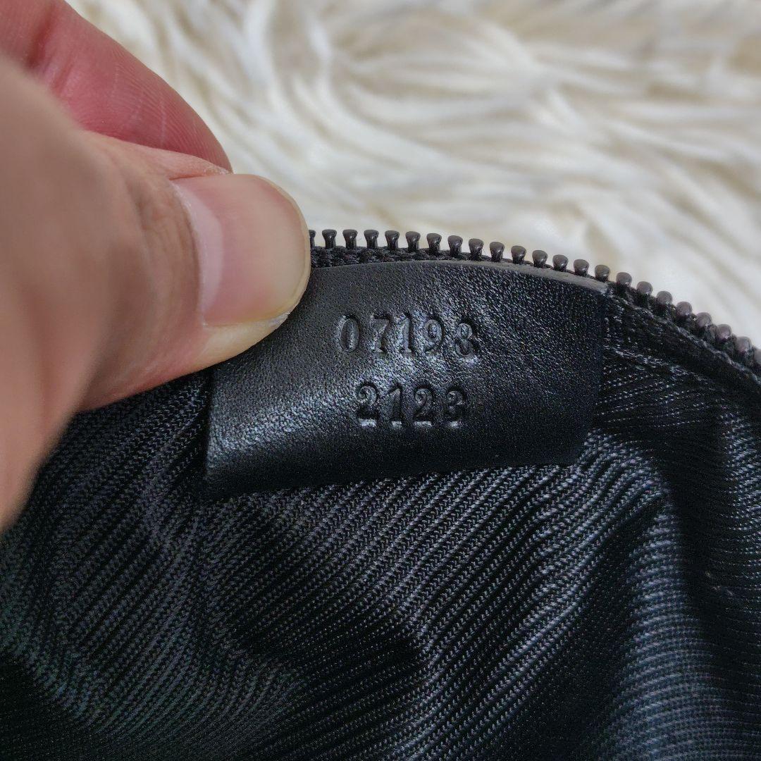 【GUCCI 】GGパターン アクセサリーポーチ ブラック キャンバス地