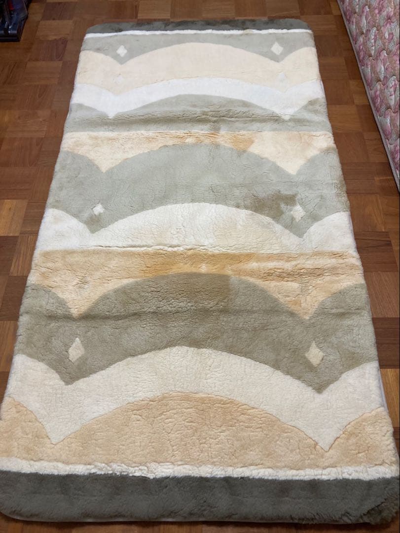 ブリヂストン　敷毛布　羊毛　ムートン　敷パッド　綿