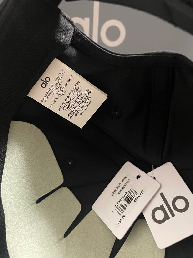 正規品 alo yoga キャップ 帽子 ブラック 新品　アロ ヨガ①