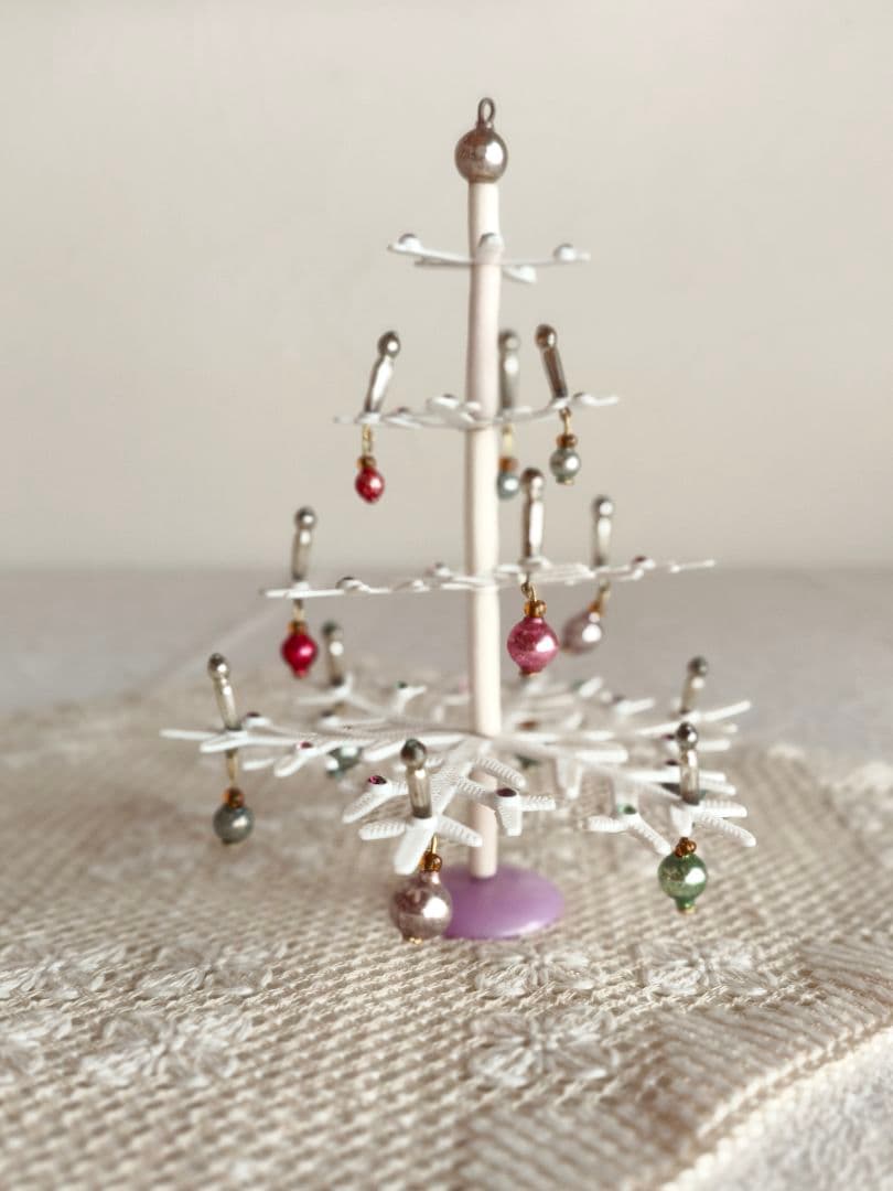 【Jack Louさま】tree ✵ アンティークガラスビーズの ホワイトツリー