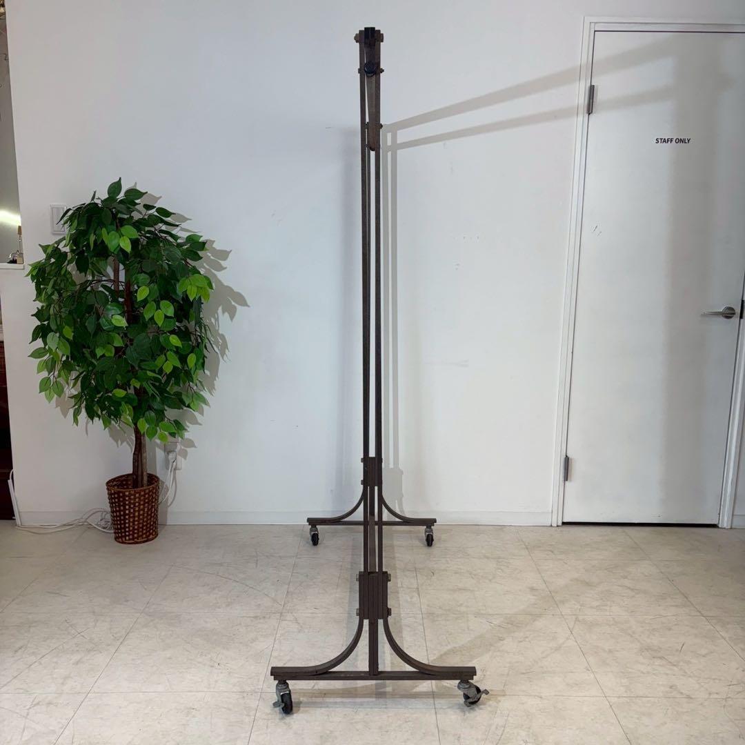 アイアンハンガーラック　アパレル　セレクトショップ　店舗什器