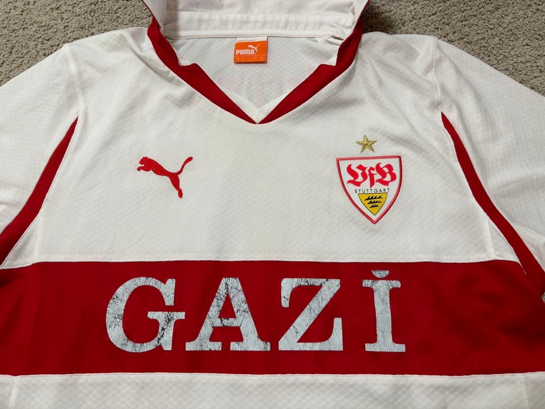 シュトゥットガルト　岡崎慎司選手　プーマ　ユニフォーム