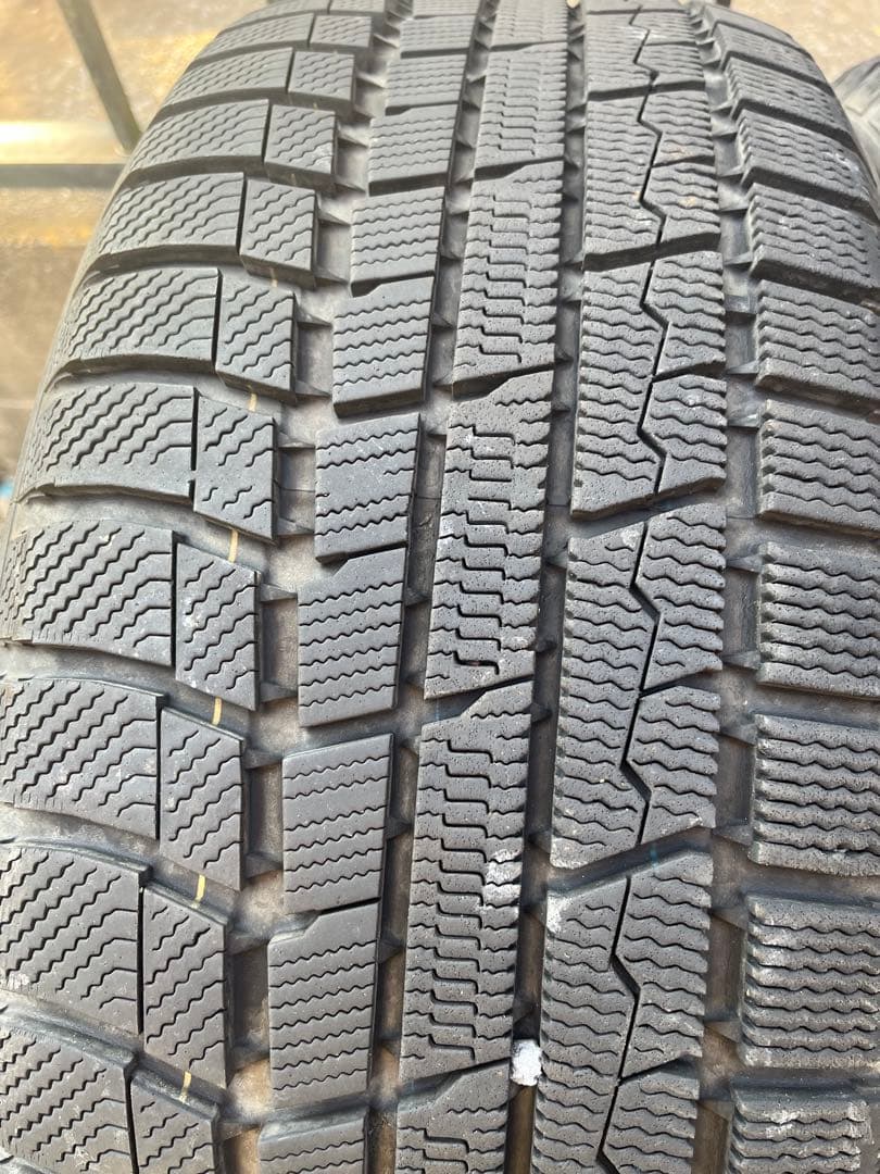 トーヨー トランパス 225/50R18 スタッドレスタイヤ 中古品 4本