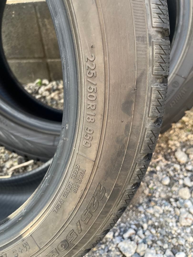 トーヨー トランパス 225/50R18 スタッドレスタイヤ 中古品 4本