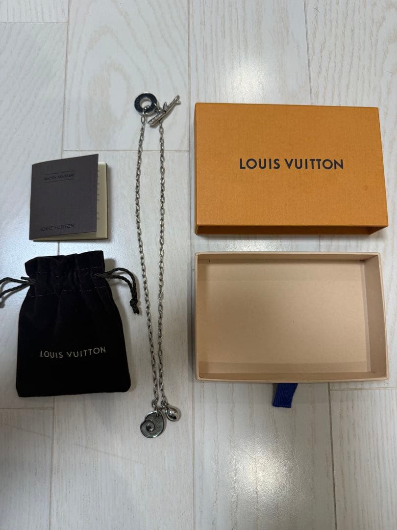 l*c様 LOUIS VUITTON ネックレス