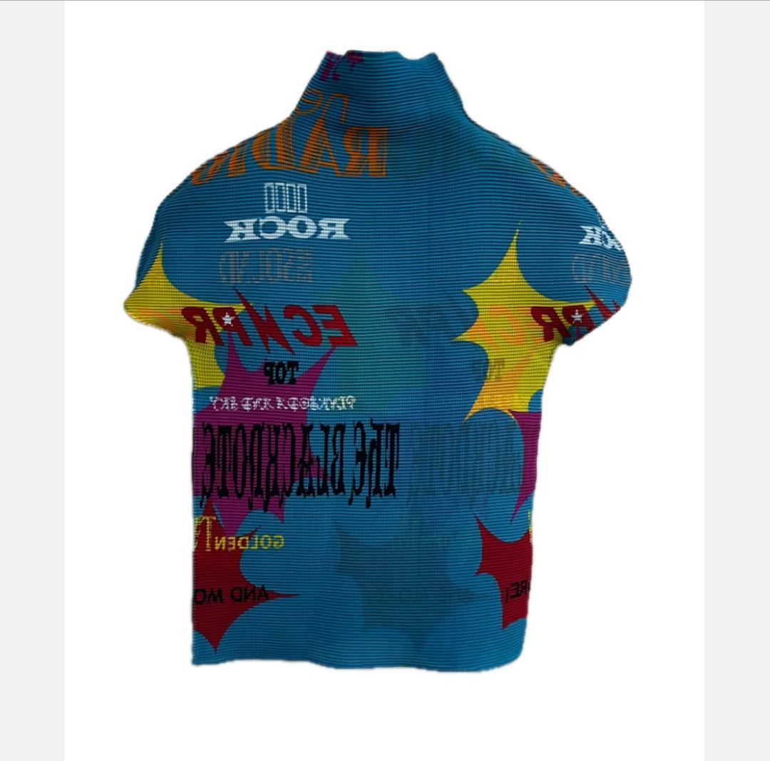 gn.様me ISSEY MIYAKE プリーツデザイン ハイネック カットソー