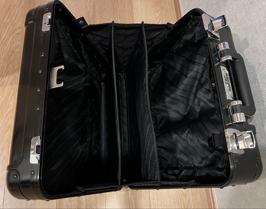 ZERO HALLIBURTON ゼロハリバートン　29L キャリーケース