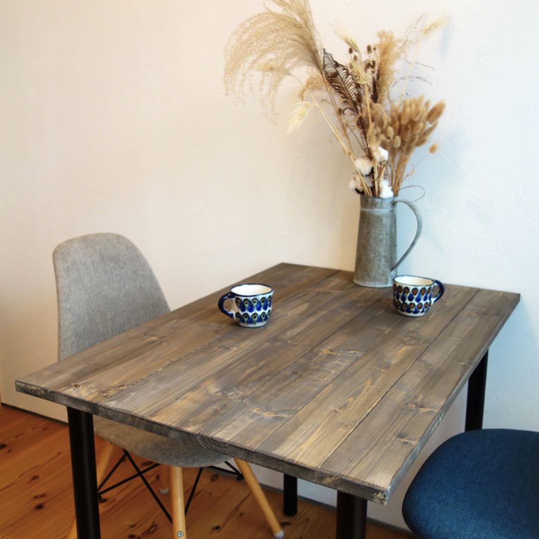 無垢材のダイニングテーブル【ハンドメイド家具】