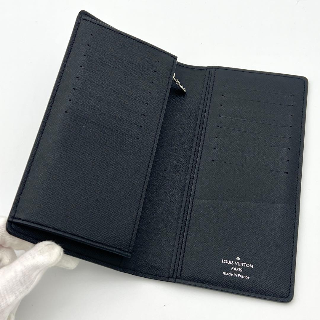 【最高級美品】ヴィトン タイガ シルバーロゴLV金具 ポルトフォイユ ブラザ 黒
