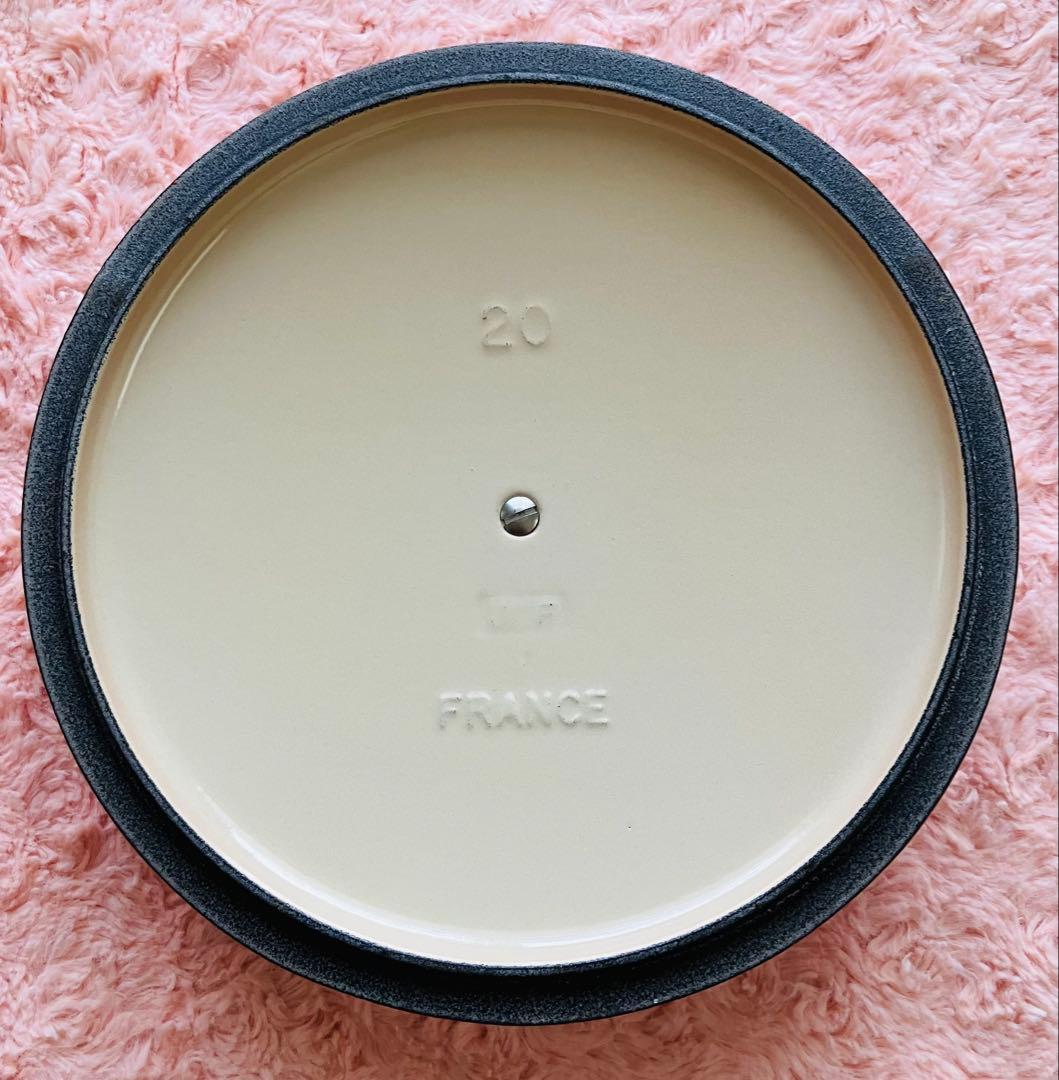 [美品] Le Creuset ル・クルーゼ　ココットロンド20cm両手鍋