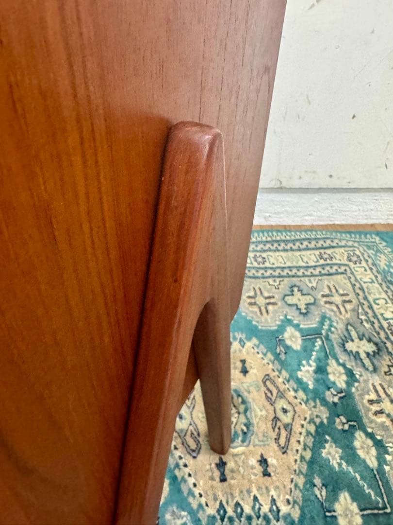 Klokken 北欧/デンマーク/ヴィンテージ家具/キャビネット/チーク