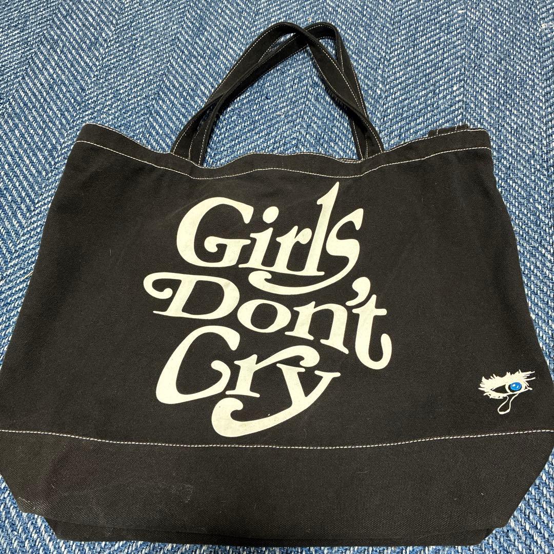 Girls Don't Cry トートバッグ ブラック