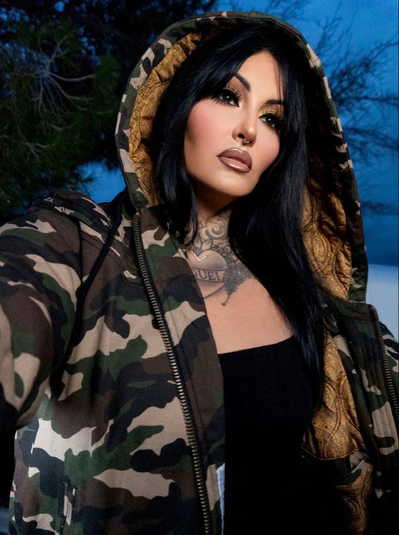 か*ず様 新作 新品 Derby of San Francisco カモ フーデ