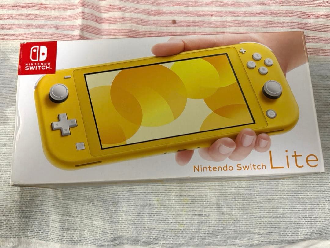 Nintendo Switch Lite 本体　イエロー　ACアダプター付