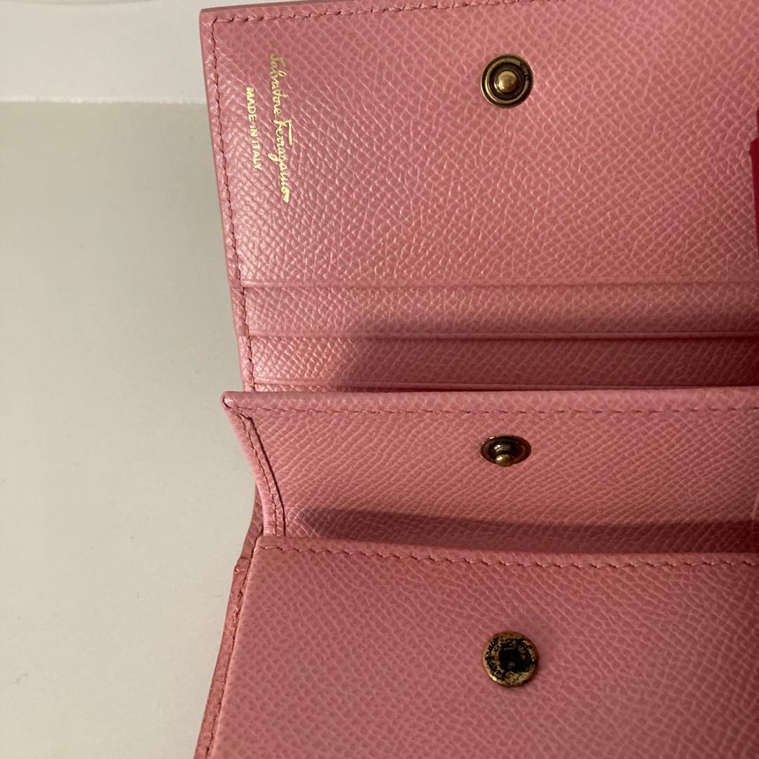 Salvatore Ferragamo ピンク 二つ折り財布