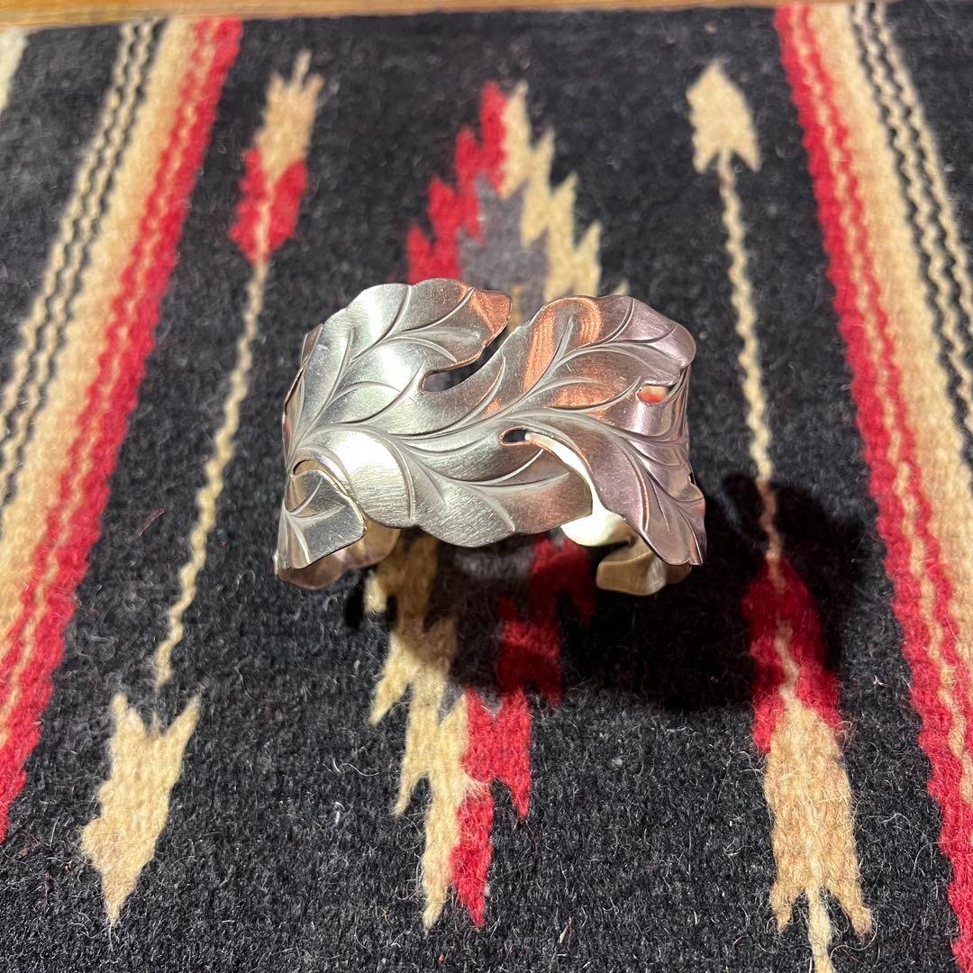 希少 【unkown】 ワイドリーフバングル シルバー フェザー925