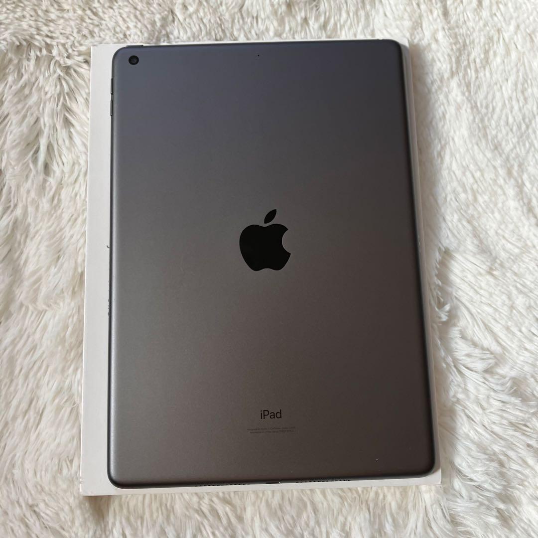 【完動品】iPad 第９世代 64GB 【すぐ発送】【付属品】