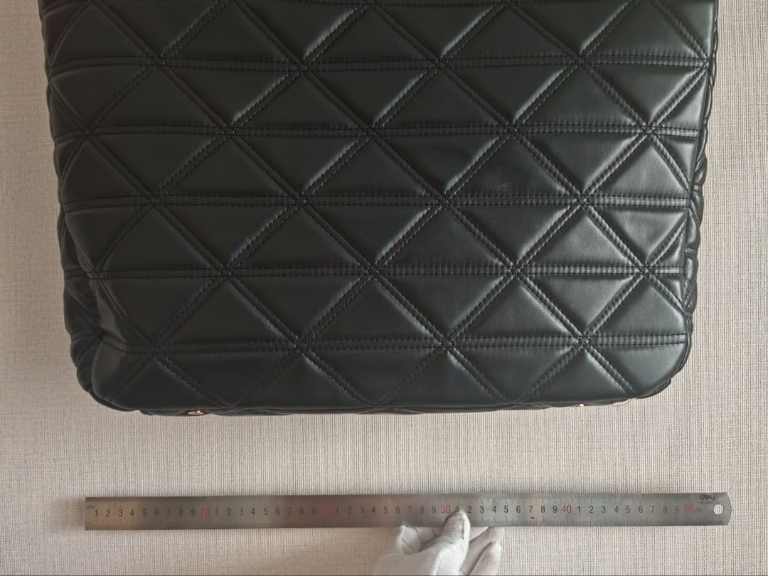 Vivienne　Westwood　ブラックキルティングトートバッグ