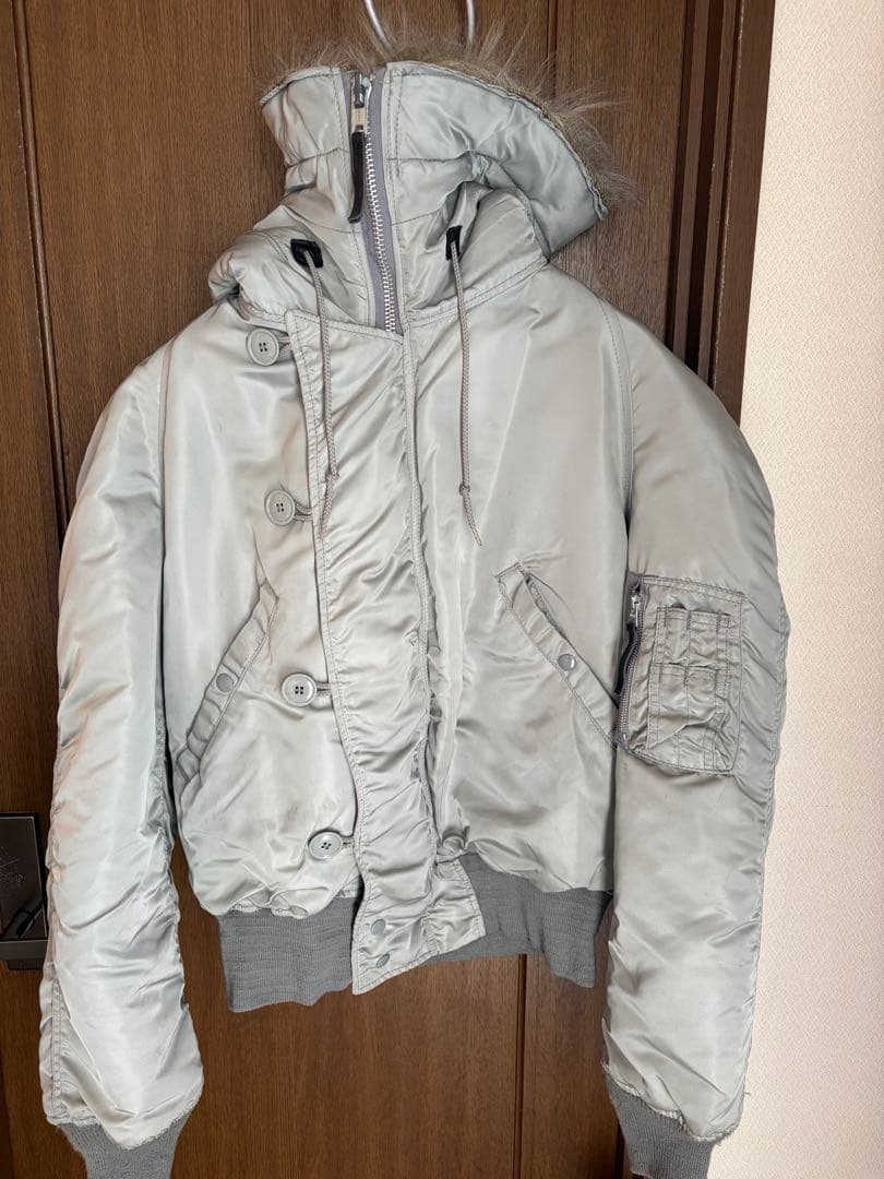 ALPHA アルファ　シルバー フード付き MA-1ジャケット