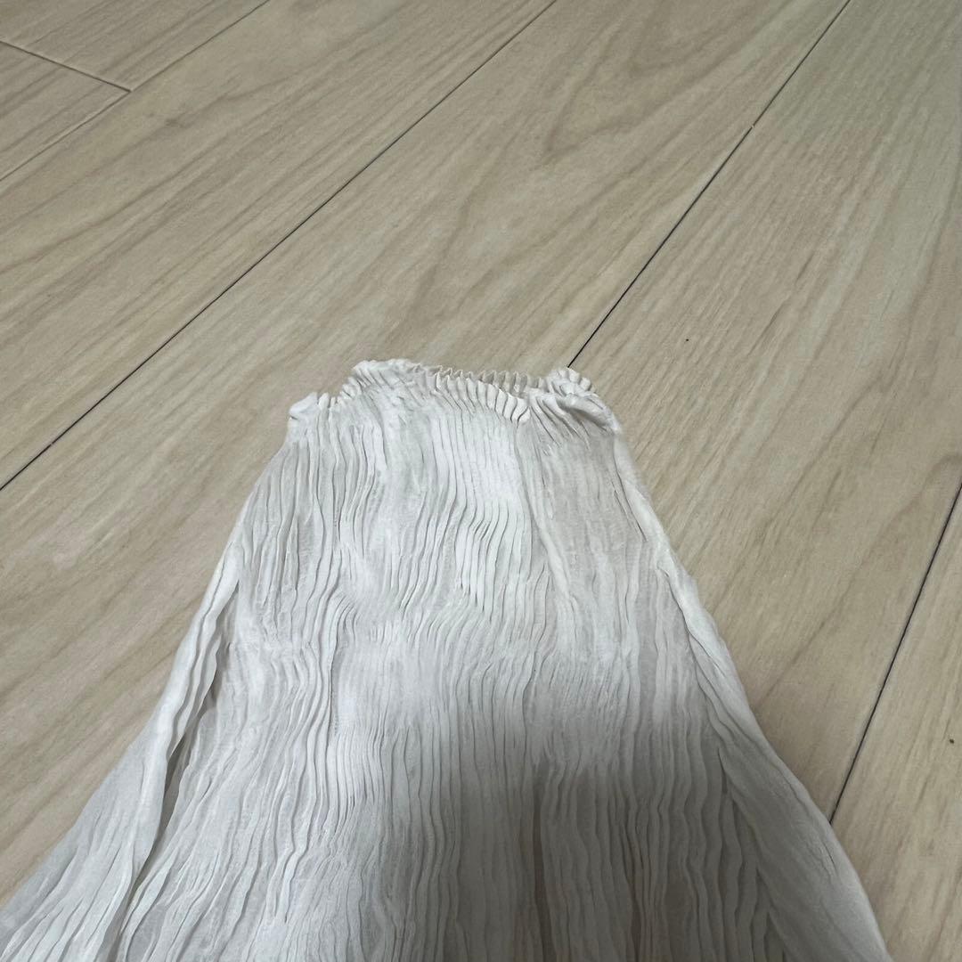 ISSEY MIYAKE シフォンツイスト　半袖　白色