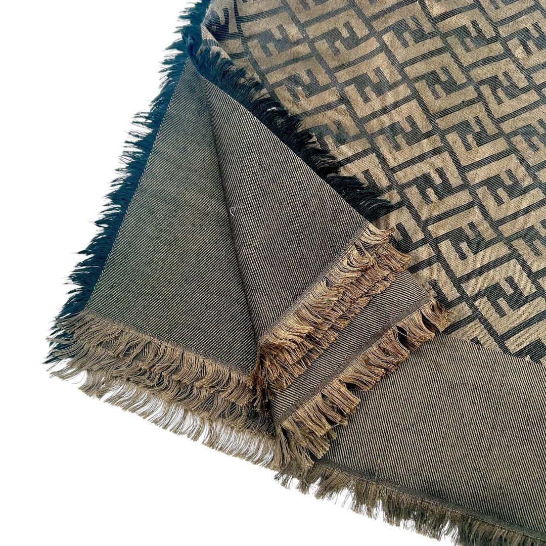 【極上品】FENDI 大判ショール ズッカ柄 150×150 正規品 箱 タグ