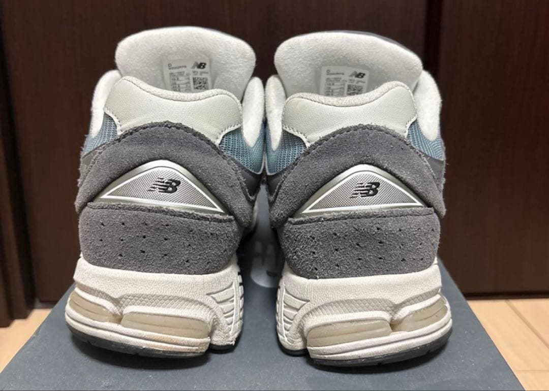 New Balance 2002R グレー/ブルー