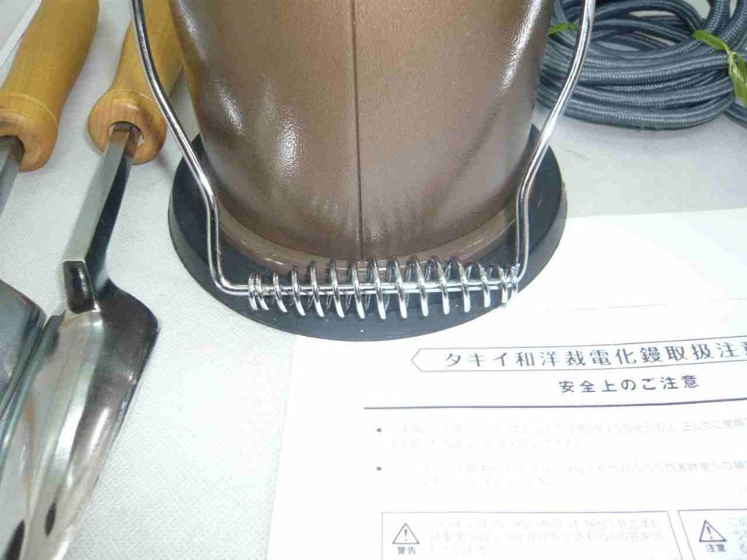 ⑤展示未使用品　タキイ和裁電化鏝　ランプ付　和裁こて　和裁コテ　鏝２本付　⑤
