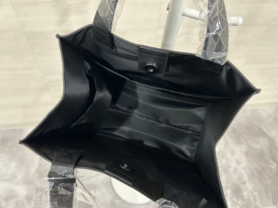 1PIU1UGUALE3 RELAXシンセティックサフィアーノミニトートバッグ